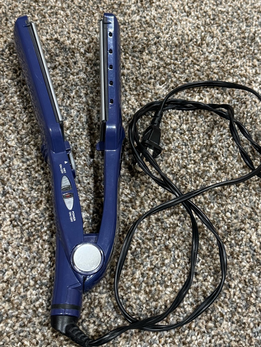 Conair Blue Hair Straightener Flat Iron: Wet & Dry Haircare: Tested